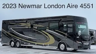 2023 Newmar London Aire 4551 - 5N220604 Driftwood, матовая глазурованная кленовая отделка