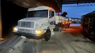 NA CORRERIA COM A CARRETA — MB1935