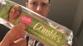 Maverick Reviews | Mrs Crimbles Coconut Macaroons - VEGAN