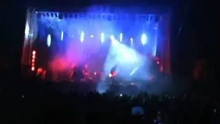 Keri Kelli performing 