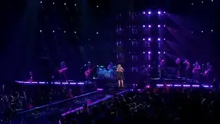 Kelly Clarkson 