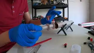 Construcci&oacute;n de Estes model rocket Bull Pup 12D