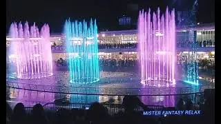 FONTANA DI LUCI COLORATE AL MAXIMALL DI POMPEI 