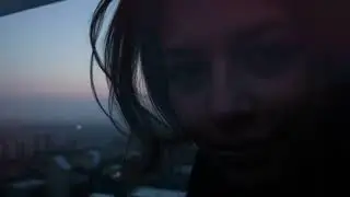 Camille seule à la maison… Héra n’était pas seule non plus