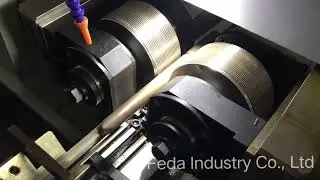 automatic thru-feeding thread rolling machine for making external thread on bar