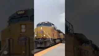 UP 5887 leads a stack train through Villa Park! #unionpacific #intermodaltrain #villapark