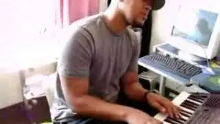Ton Carfi sings 