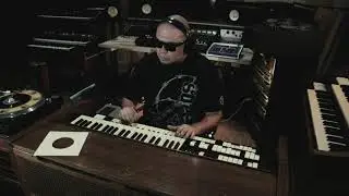 Roger Rivas | Walk With Love Version