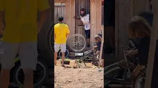 TESTE SOCIAL - PEDINDO COMIDA EM CASA DE DESCONHECIDO
