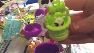 Blind bags  fashems,lps and squishys!