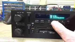 1982-88 Chevrolet Camaro IROC Z28 Delco GM AM FM Cassette Stereo Radio 16131345