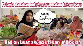 HADIAH AKUNG UTI DARI MBK DIAN BUAT SURPRISE || BELANJA DADAKAN UNTUK ACARA MALAM TAHUN BARU