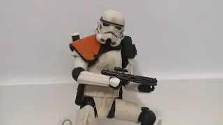 He can dual wield