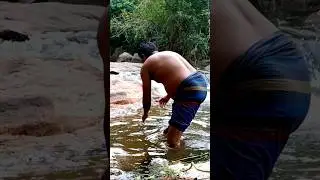 unbelievable catching fish 😃 Friends, we caught, cooked, and ate fish from the lake.#shortvideo
