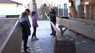 Notranjska: ŽIVLJENJE NA ROBU KRA&Scaron;KEGA POLJA, KULTURNI TURIZEM