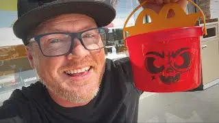 Хэллоуинские ведерки с угощениями от McDonald&rsquo;s снова в продаже!
