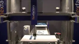 flexfactory feedbot iQ900