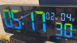 Xrexs Clock - Digital wall clock on Wi-Fi! Perfect for staying on task!