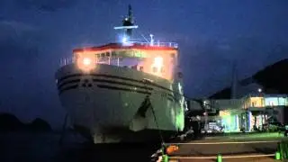 隠岐汽船　七類港に接岸するフェリーくにがを撮ってみた