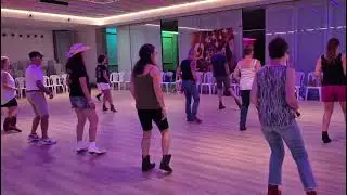 Used to love this town  country line dance  musique callum  kerr  chorégraphie de PATRICIA TANTILLO 
