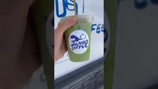 matcha on tap from canyon 🔥🤍 #vlog #minivlog #losangeles #losangelesspots #lafoodspots #dtlafood