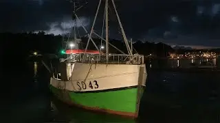 SD43 Helgoland af Grebbestad lossar!