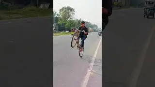 cycle se kaise wheelie mare//😍😍//@bitoll rider.