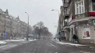 Przez zaśnieżony Szczecin