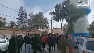 سكان حي  العقيد عميروش بمنطقة ذراع النيشان بعين وسارة في الجلفة يحتجّون  على الوضعية  الكارثية للحي