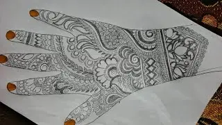 Sukkur Mehndi queen Home service avaible