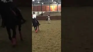 Принимание-вольт-плечо на рыси