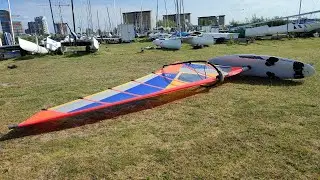 Windsurfing a 1989 Neilpryde RAF Speed Fred Haywood 5.4m2 on a 2000 HighWinds 245 XM Slalom