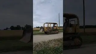 Sam doing a low flyby on the Caterpillar D6B #caterpillar #cat #tristate #hcea