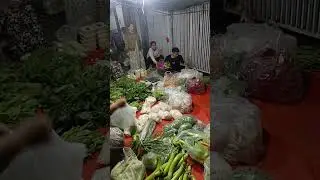 Jualan sayur di malam hari