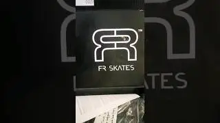 The Waifu's new setup #frskates #intuitionliners #blackedout #inlineskating #rollerblading #shoptask