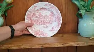 Красно-белая фарфоровая тарелка Churchill The Swan Inn размером 9,5 дюймов