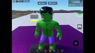 playing game in Roblox trying all powers of hulk