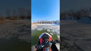 Катаю на гидроцикле по льду 🤭. #brp #гидроцикл #юмор #brpspark #seadoo #зима