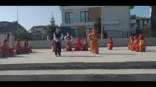 29 Ekim Cumhuriyet Bayramı        Serdivan Yunus Emre ilkokulu       Ferhat ile Şirin Halk oyunu