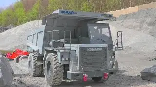 INSANE 4x4 Power! Komatsu HD405 Showing Extreme Force &mdash; UNIQUE Heavy RC Action
