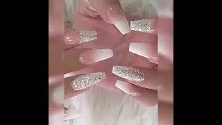 Hermoso maquillaje de u&ntilde;as con glitter plateado ✨se ven lindas..mira el v&iacute;deo 👆