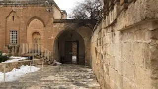 Eski Mardin&rsquo;de k&uuml;&ccedil;&uuml;k bir gezinti. Virtual tour in Mardin, Old Town.