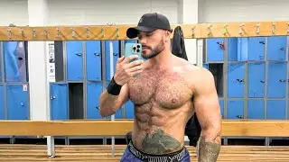 Brazilian Huge Hot Bodybuilder Shirtless Fitness