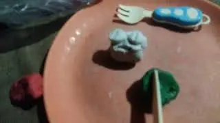 white thing and green thing buries red things body