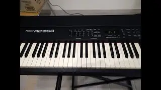 PIANOLA ROLAND RD 500