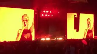Halsey at Leeds Festival 2022 playing Running Up That Hill