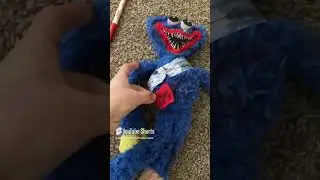 Making Damaged Huggy Wuggy from Poppy Playtime Chapter 4! #huggywuggy #plush #customplush #DIY