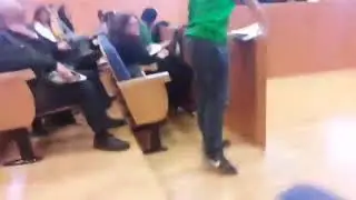 Enfrentamiento de Francisco Toscano con un joven en el pleno municipal