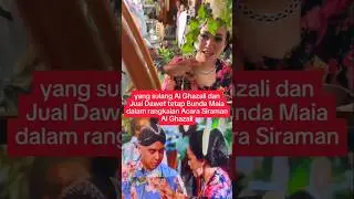 Bunda Maia yang jual dawet dan sulang Al Ghazali dalam acara siraman Al