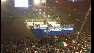 I CALCIATORI DELL'ITALIA PORTATI IN TRIONFO PER LE STRADE DI ROMA DOPO LA VITTORIA DEL MONDIALE 2006